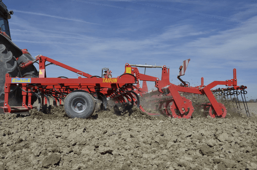 Travail du sol - Cultivateurs - Scalpeur - TAIFUN - HURRICANE