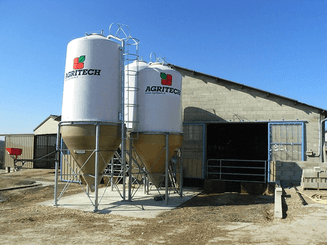 Matériel de ferme - Stockage - Silo en fibre de verre