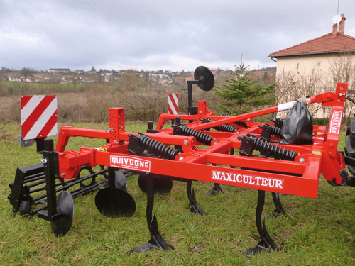 Travail du sol - Déchaumeur à dents - Déchaumeur à dents porté MAXICULTEUR