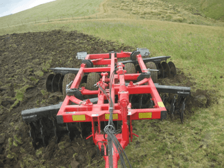 Travail du sol - Déchaumeurs à disques - Cover crops en X autoporteur  pulvériseur APXE TL