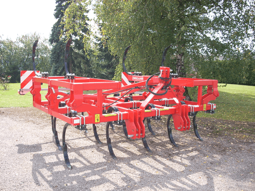 Travail du sol - Déchaumeur à dents - Canadien porté C30 - CL35 - CLR35