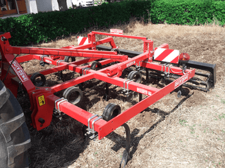 Travail du sol - Déchaumeur à dents - Canadien porté C30 - CL35 - CLR35