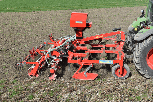 Travail du sol - Cultivateurs - Scalpeur - TAIFUN - HURRICANE