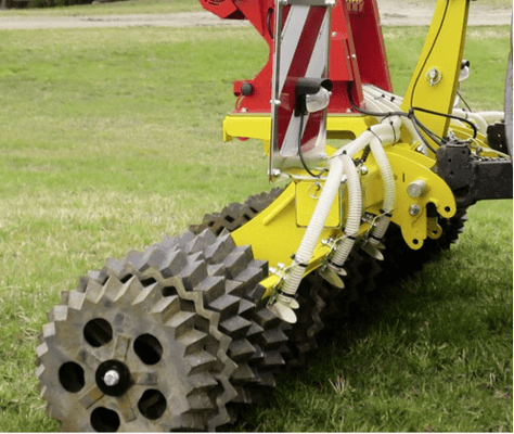Entretien - Herse prairie - Matériels d'entretien de prairies APV
