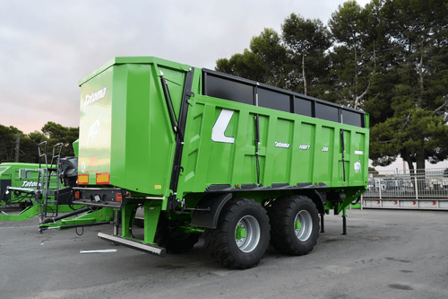 Transport - Remorques agricoles - Benne à fond poussant HMFT