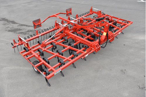 Travail du sol - Cultivateurs - Scalpeur - TAIFUN - HURRICANE