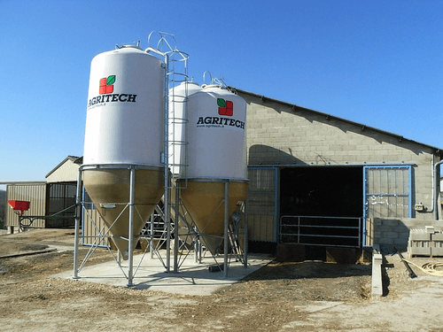 Matériel de ferme - Stockage - Silo en fibre de verre
