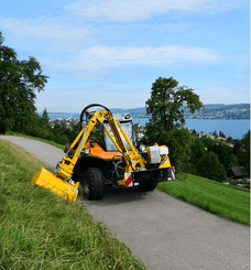 Entretien - Equipement entretien - Tracteur de pente porte outils TERRATRAC TT 