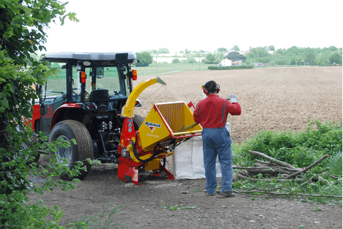 Matériel forestier - Broyeurs de végétaux - Broyeur de branches sur tracteur VEGETOR T et H