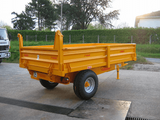 Transport - Bennes à vendange - Remorque basculante à ridelles RB