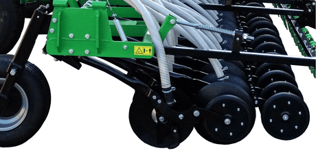Semis - Semoirs pneumatique - Sémoir pneumatique Traîné SNC  