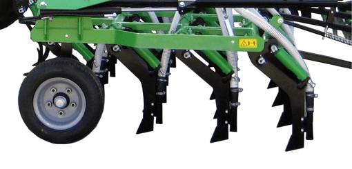 Semis - Semoirs pneumatique - Sémoir pneumatique Traîné SNC  