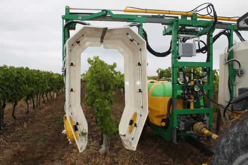 Pulvérisation - Pulvérisateurs vigne - Pulvérisateur porté ou trainé PULPANO ET TURBIPANO panneaux récupérateurs